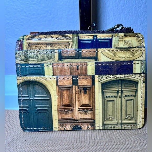 NWT Patricia Nash Cassis Leather Doorways to Italy ID Wallet - Picture 6 of 8